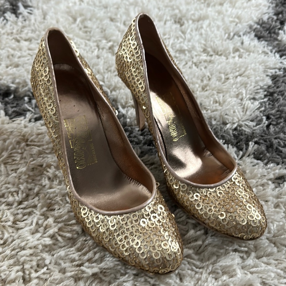Good sequined Salvatore Ferragamo Pumps
